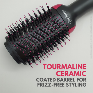 Alan Truman brush for smooth and shiny blow dry